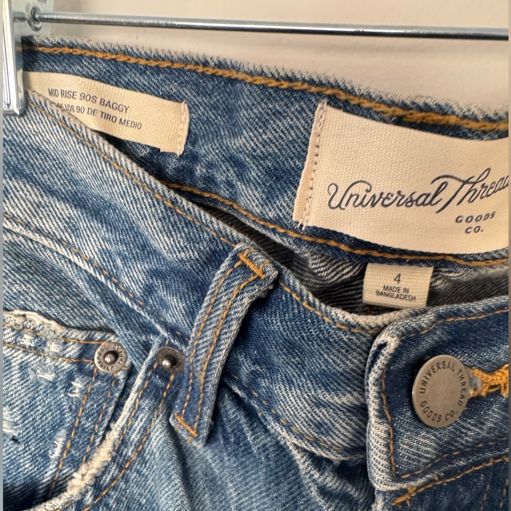 Universal Threads 90s Baggy Jeans- Women’s 4 - Picture 5 of 5